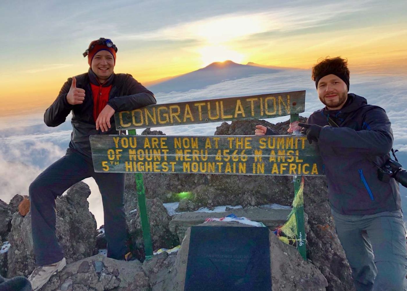 our-varied-hike-takes-us-to-the-summit-of-mount-meru-01